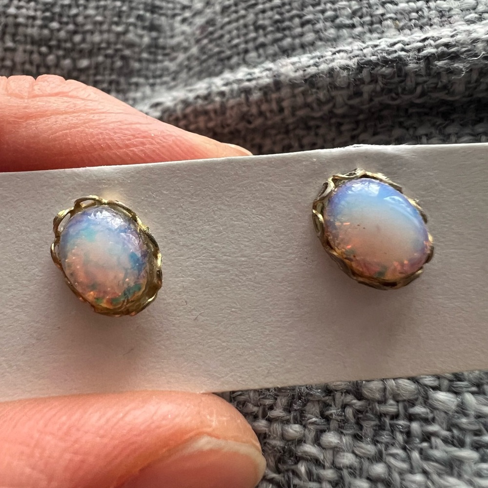 Elegant Opal Stud Earrings in Gold Setting
